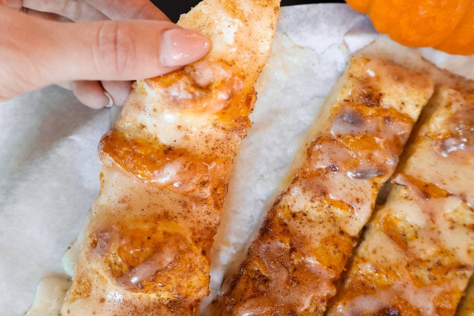 Pumpkin Spice Breadsticks
