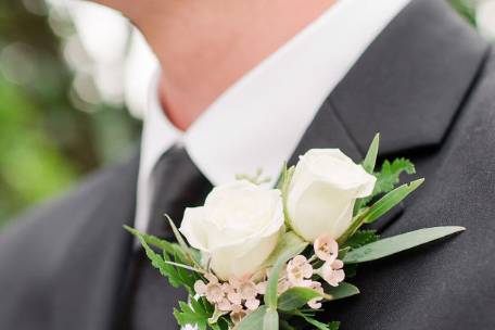 Boutonniere Details