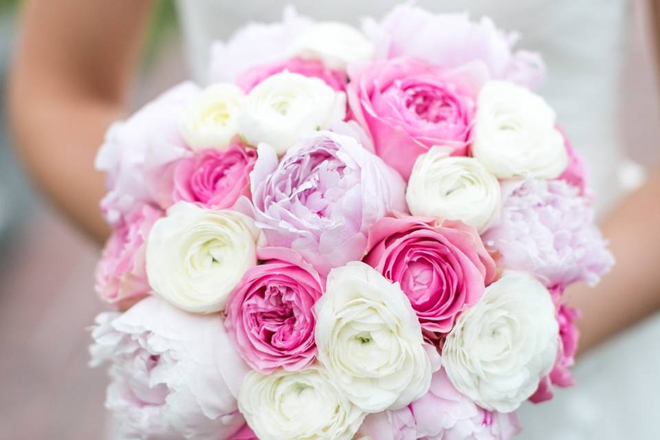 Flora D' Amore bridal bouquet