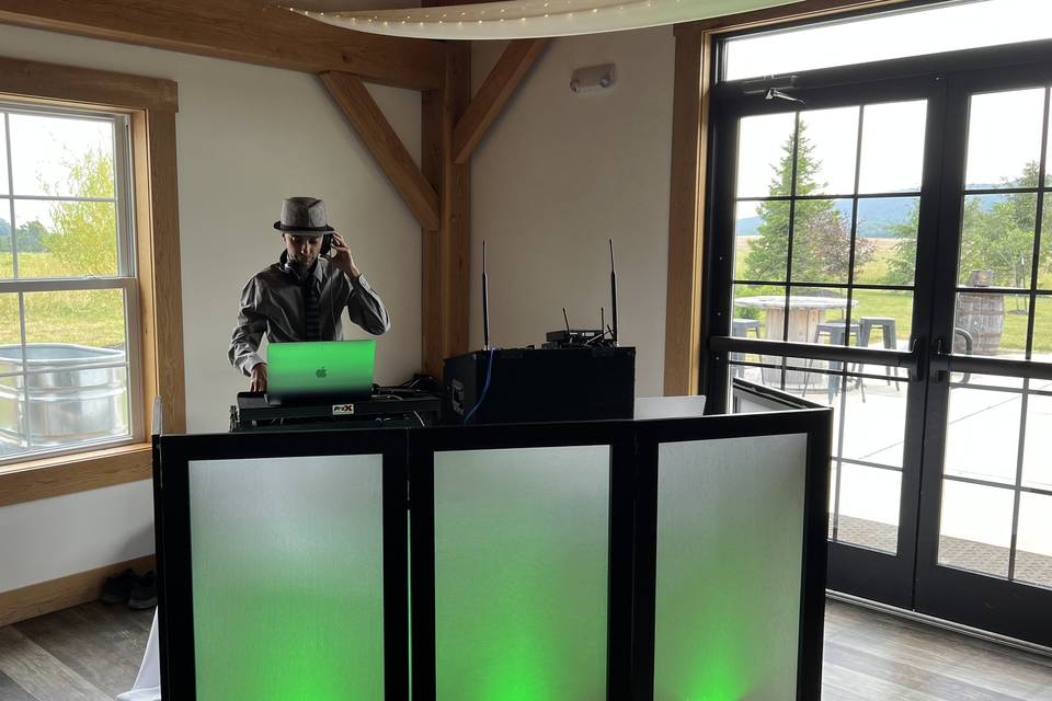DJ V Events & Entertainment