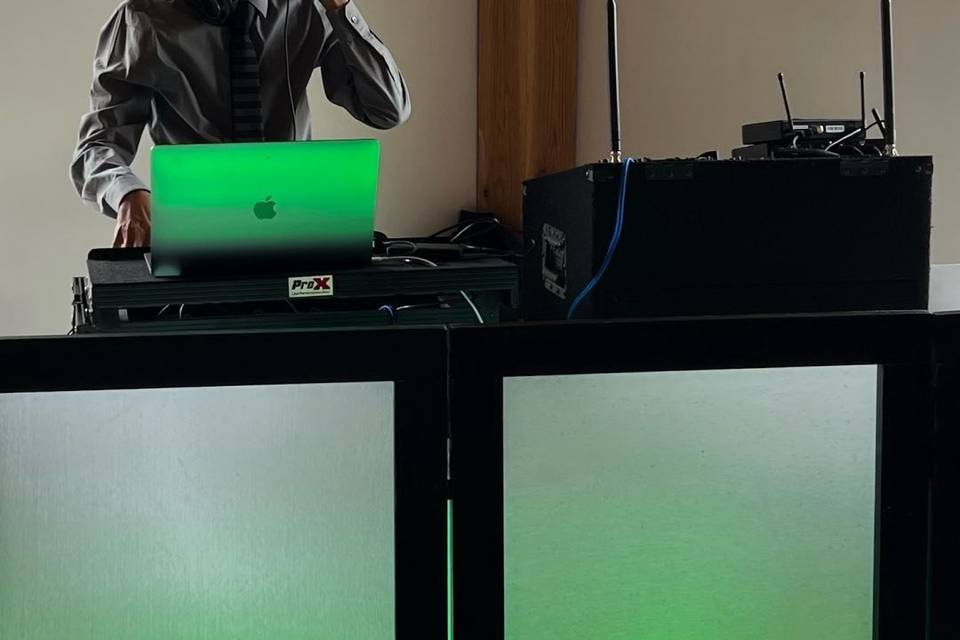 DJ V Events & Entertainment