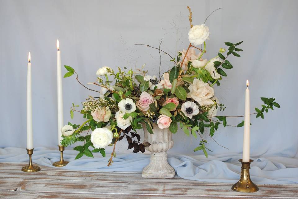 Wedding floral centerpiece