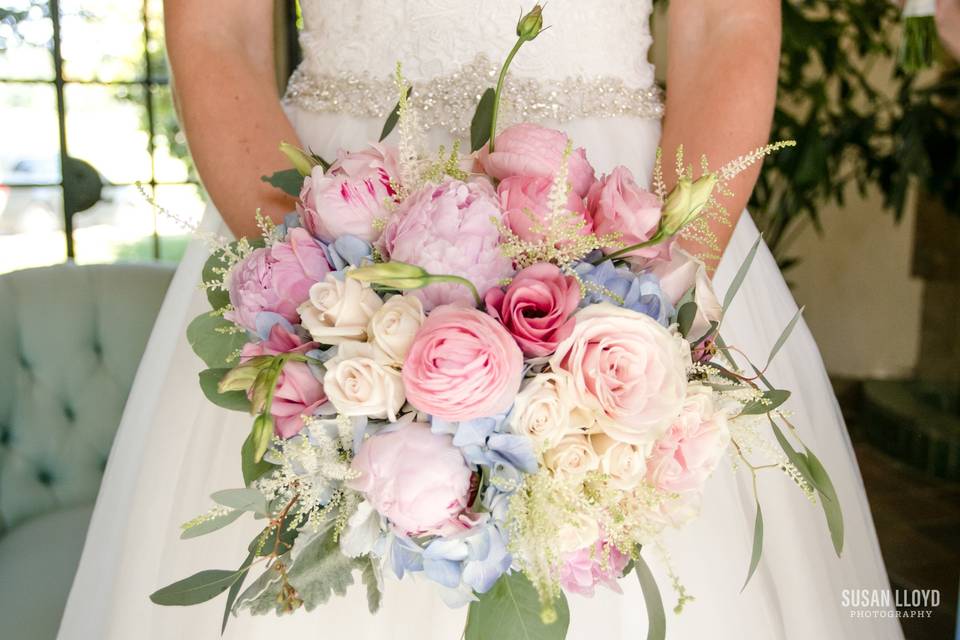 Pink and blue bouquet