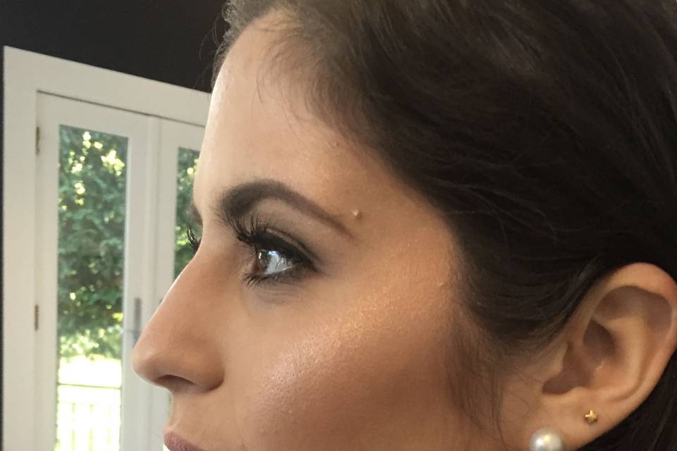 Elegant makeup