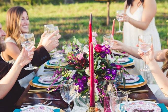 Country Creek Farmhouse Tables