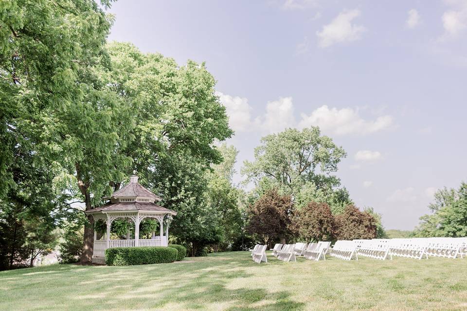 Outdoor ceremony