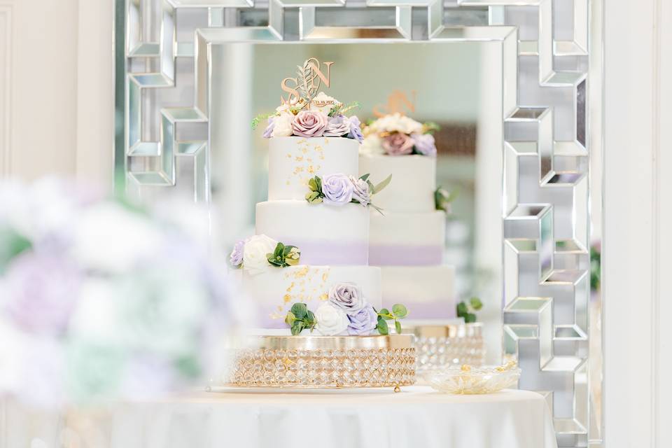 Beautiful Custom Cakes!
