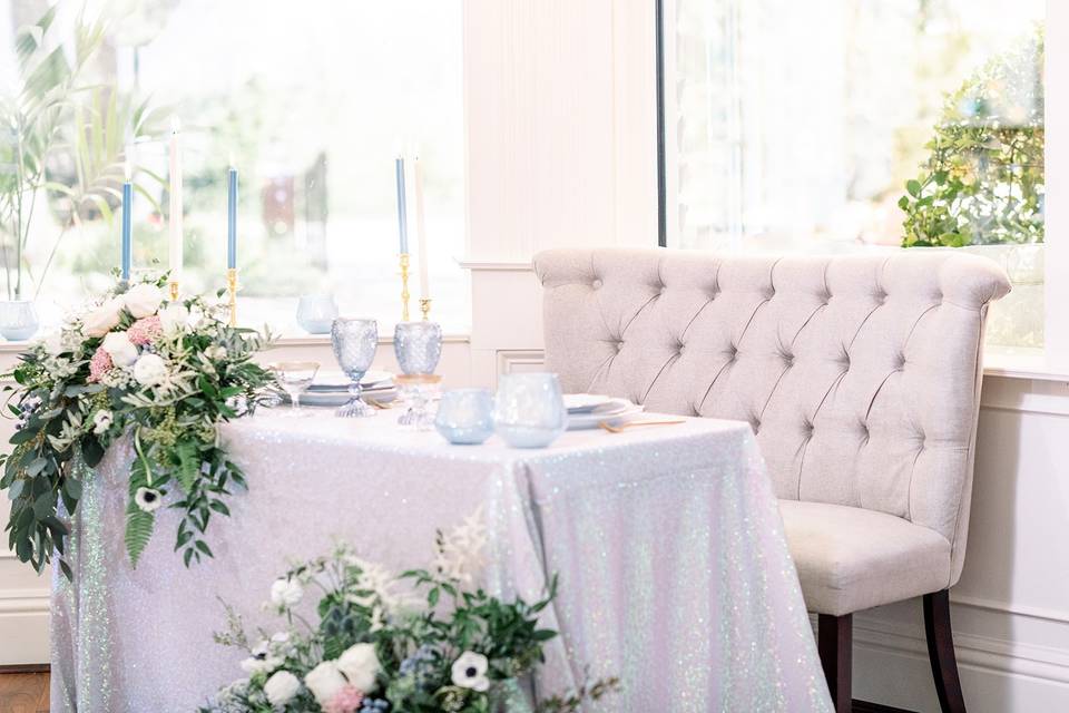 Sweetheart table