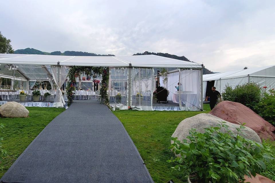 60X66 Clear Tent