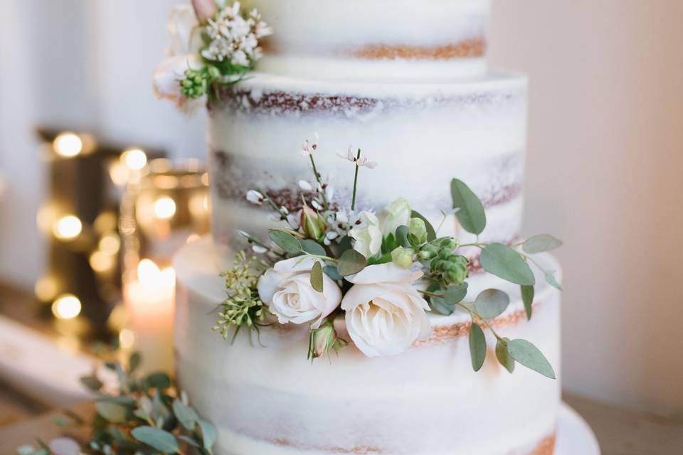 Four-layered wedding cake