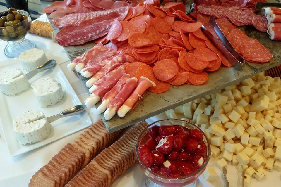 International charcuterie