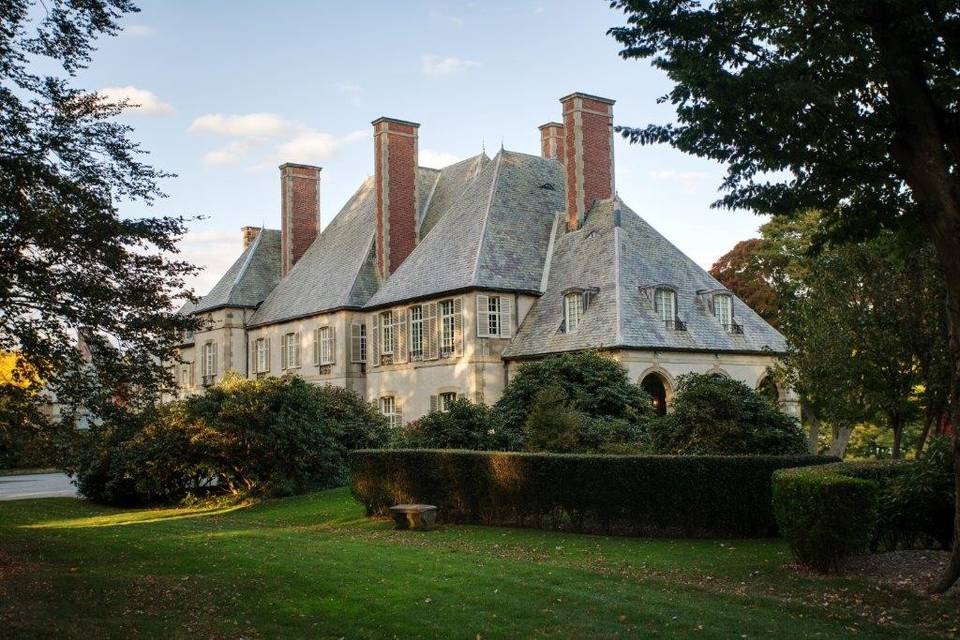 Side view featuring the elegance of the manor