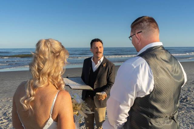Ewan Riccio-Laing | Professional Officiant & Celebrant