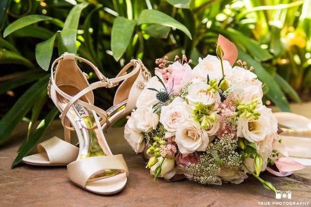 Rose gold hand painted greenery in this blush and champagne bouquet.