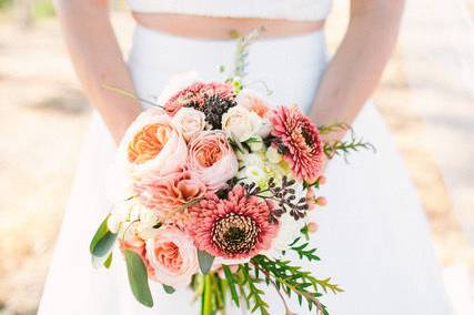 Peach and coral bouquet