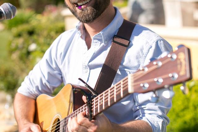 Band acoustic guitarist