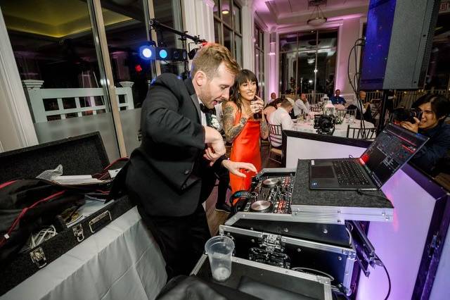 Rocking a Guest Set