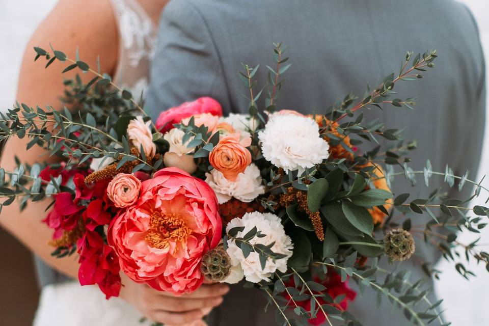 Garden Style Bright Bouquet