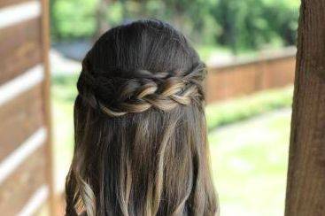 Braided hair with loose curls