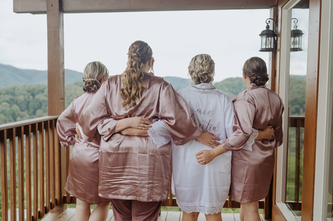 The Babe Tribe - Wedding Hair & Makeup - Knoxville, TN - WeddingWire