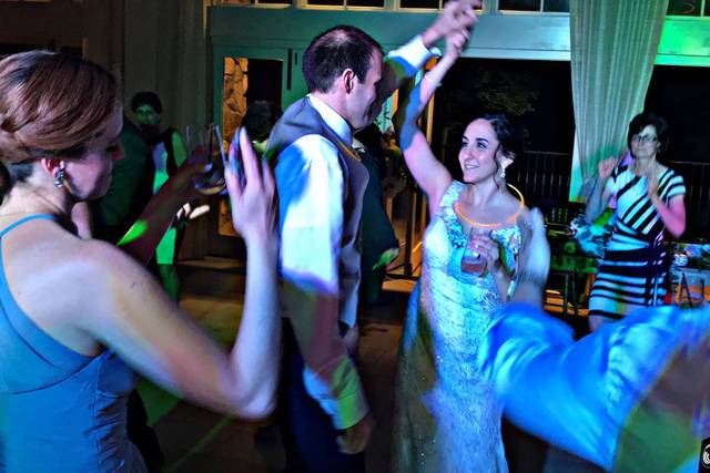 Couples first dance