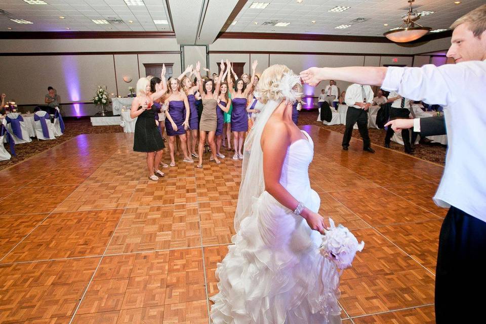 Bouquet toss