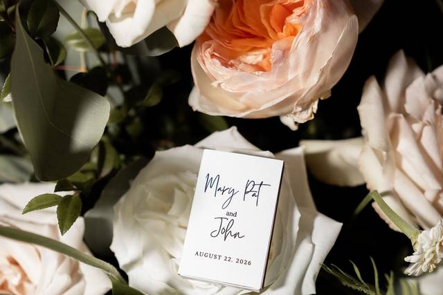 Wedding details and flowers