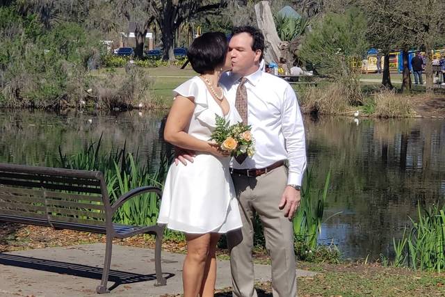 Toomer's Tax, Notary and Wedding Officiant Services