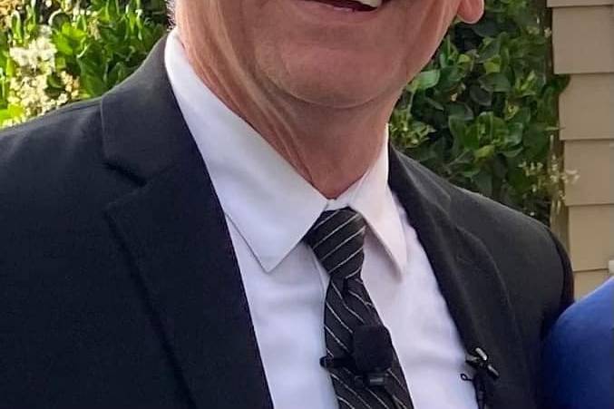 Sacramento, Roseville Wedding Officiant - Ken Birks