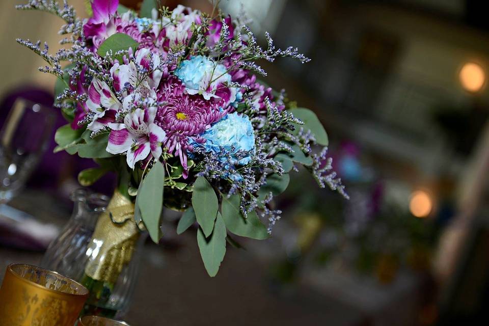Seasons Floral Gifts & Home Decor