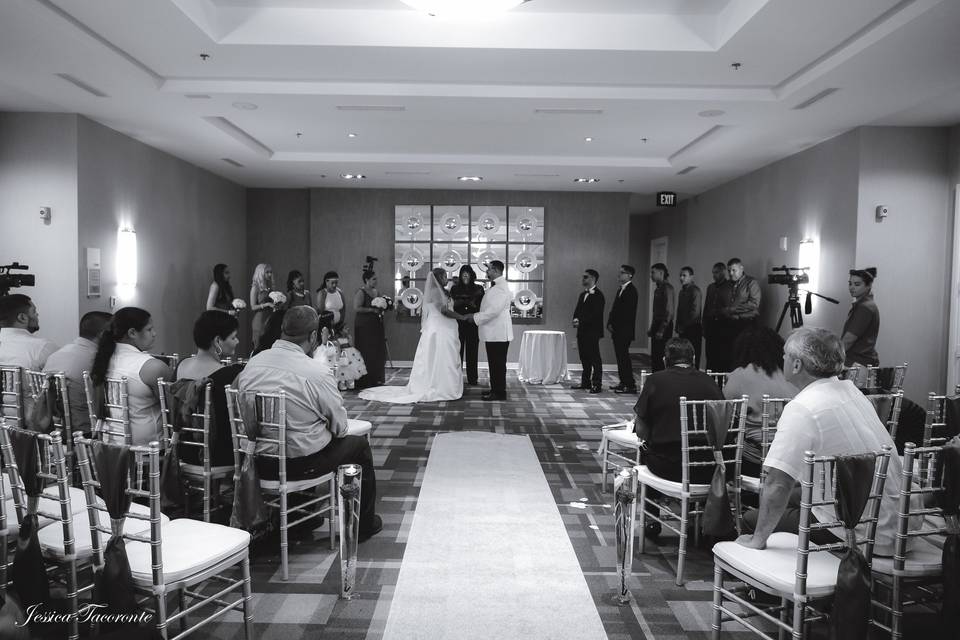 Family and friends all around for your special day at 1805 on the Boulevard located in the Walt Disney World Resort. Call 407-827-7066 for more information. | www.1805ontheBoulevard.com