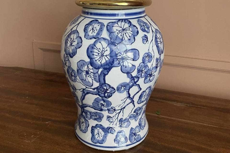 Large Ginger jar