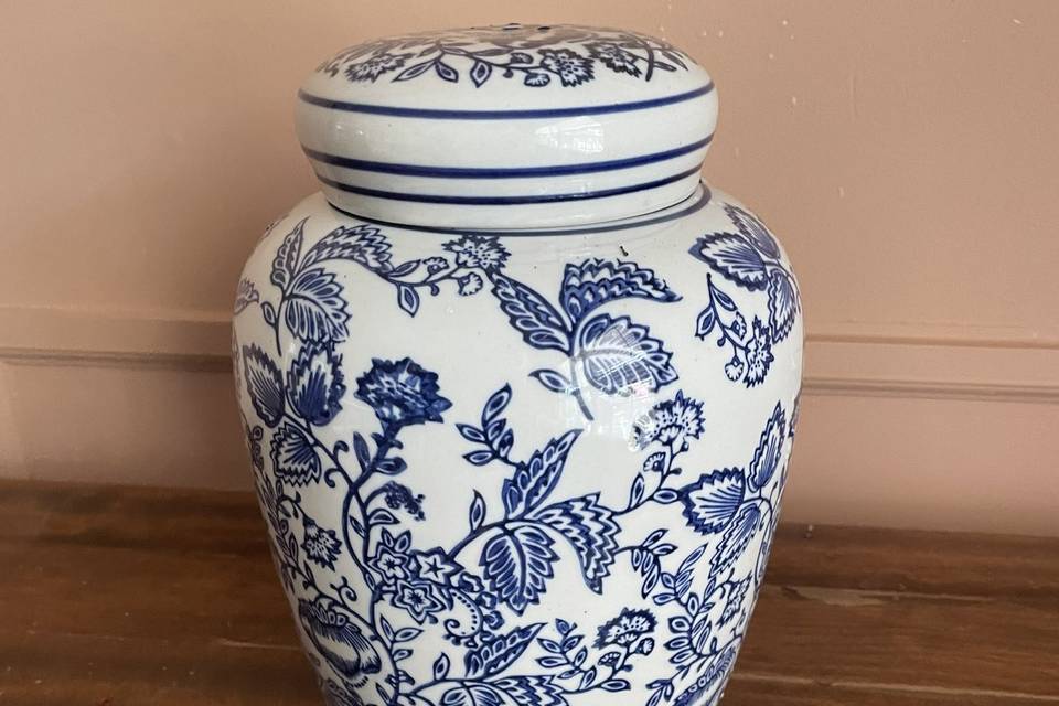 Large Ginger jar