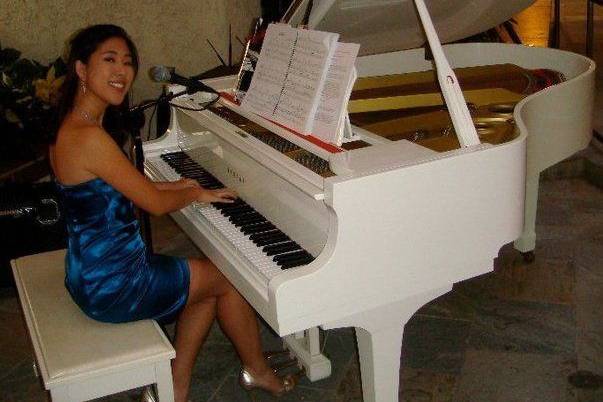 Pianist - Essence Entertainment