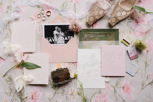 White Swan Weds