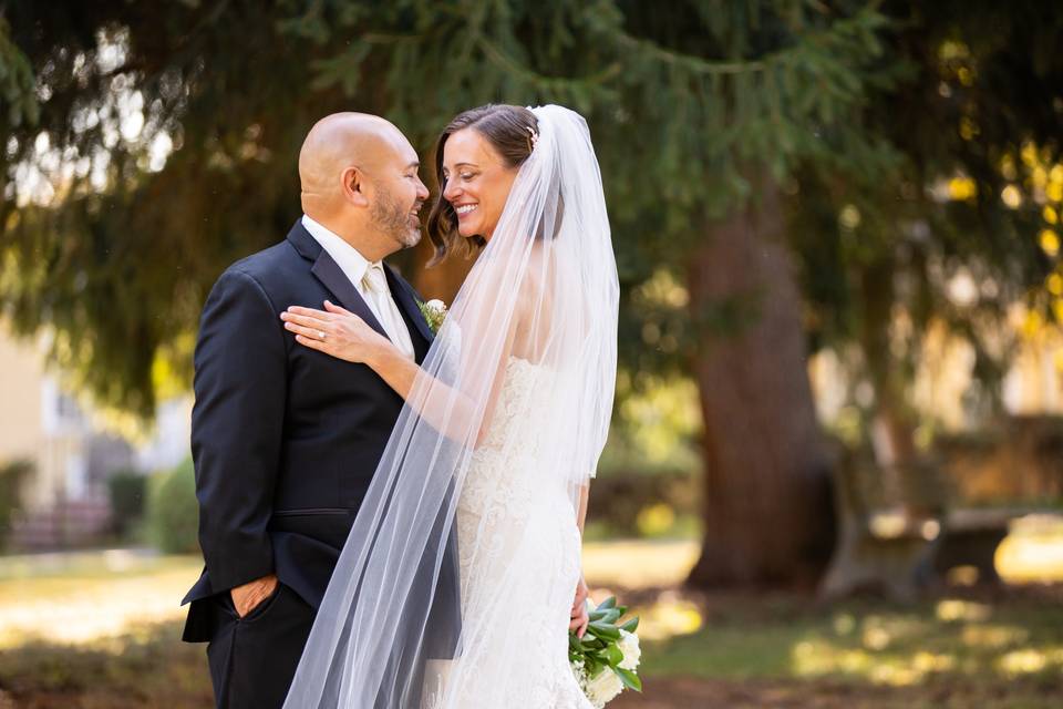 White Swan Weds