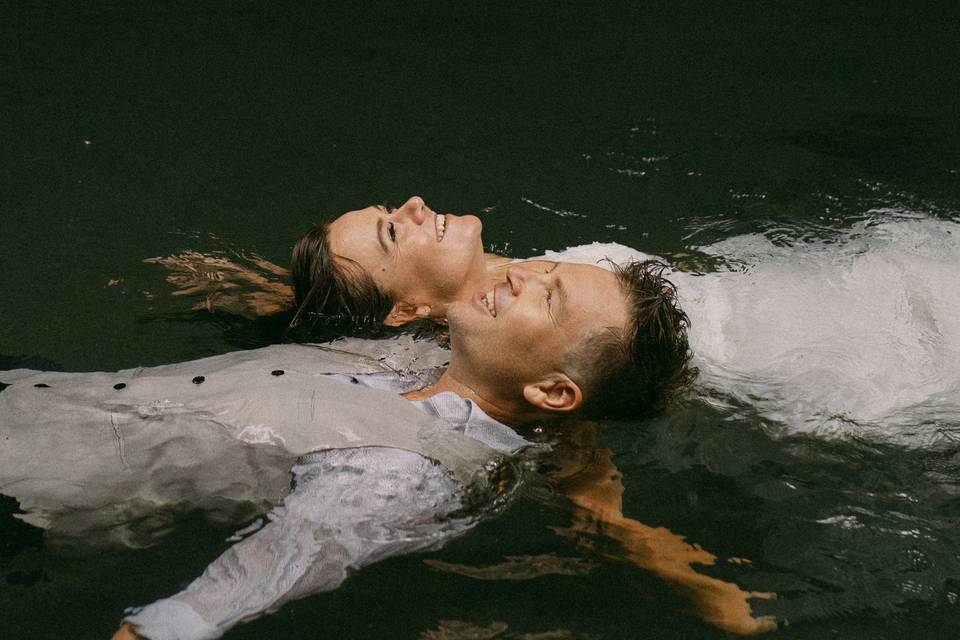 Adventure couples