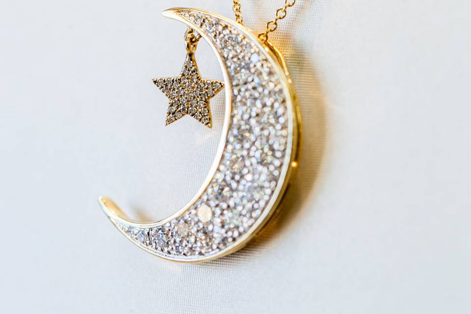 Moon pendant