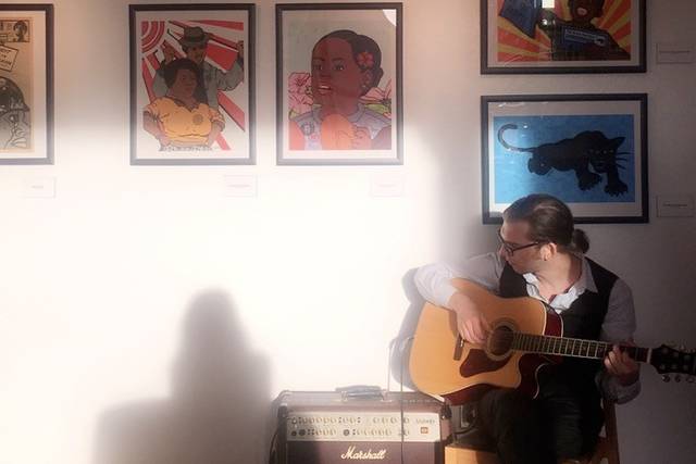 Sean Atkinson - Guitarist/Pianist