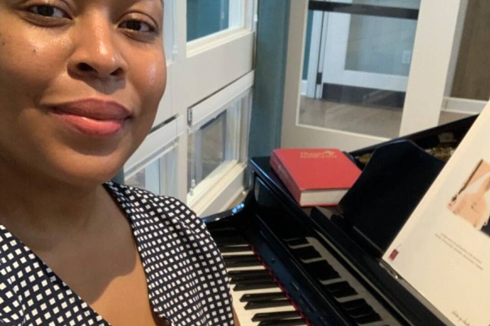 Liz Marion Piano