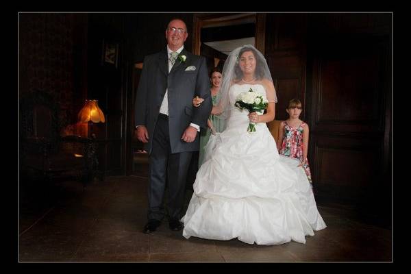 Father of the Bride, Bride and bridesmaids
. Getting ready to leave the manor for the wedding ceremony