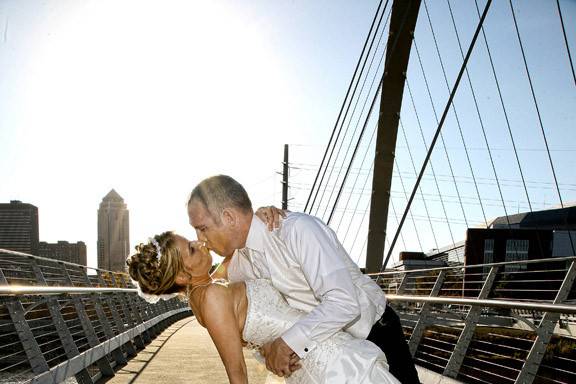 Wedding kiss - Extreme Photo