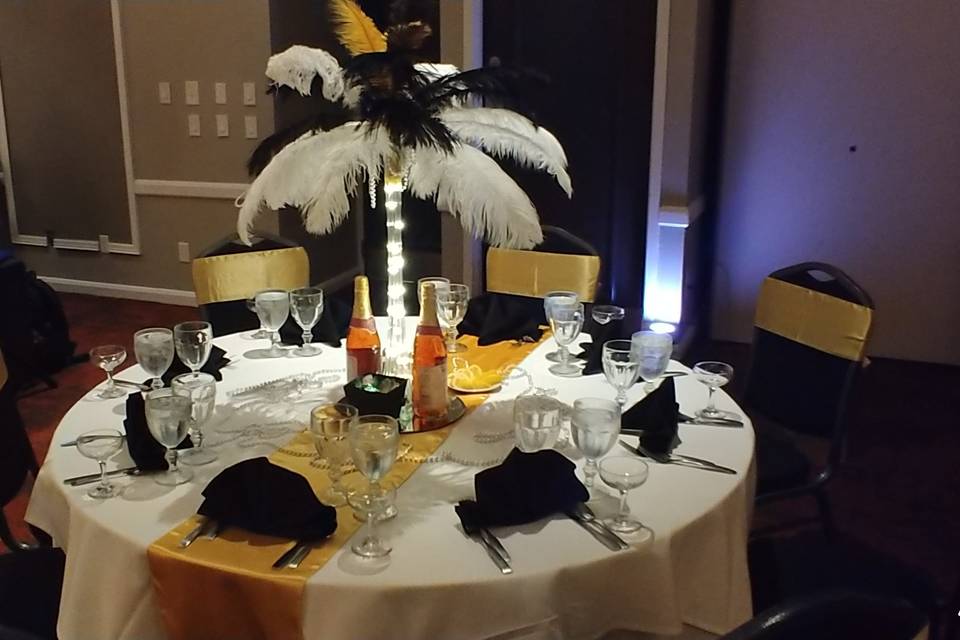 Table setting and raised centerpiece