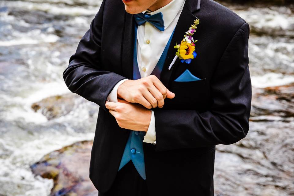 Grooms details