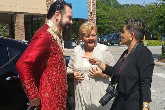 Meeting with the groom & mom