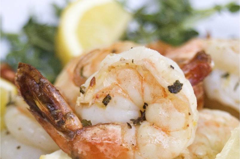 shrimp entree with herbs and lemon