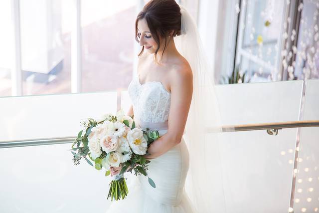 Should You Consider A Long-Sleeved Wedding Dress? - New York Bride & Groom  of Columbia