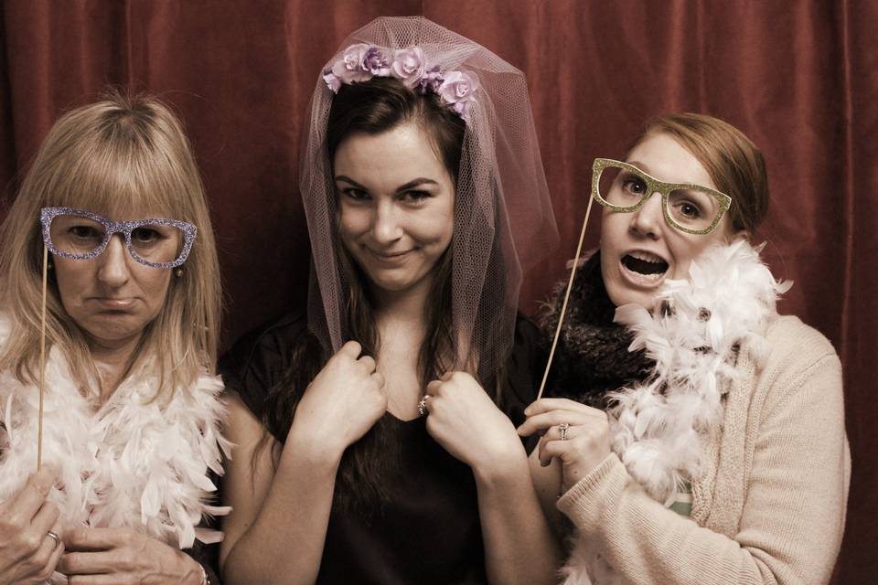 Fresh Pics Photobooths