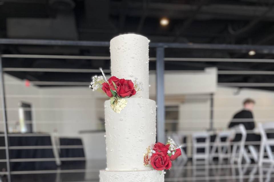 4 TIRED WEDDING CAKE
