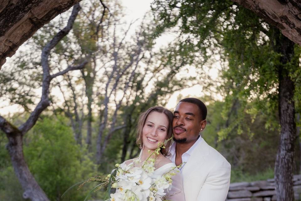 austin-wedding-couple-outdoor-portrait-zan-visuals.jpg.JPG